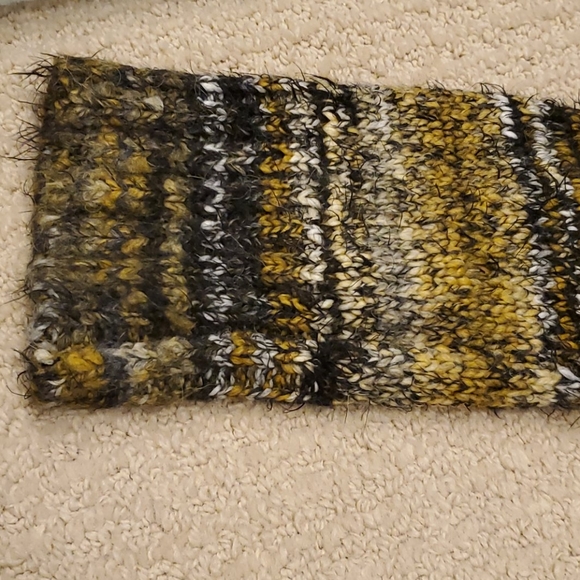 Babaton Titus Sweater - Picture 9 of 9